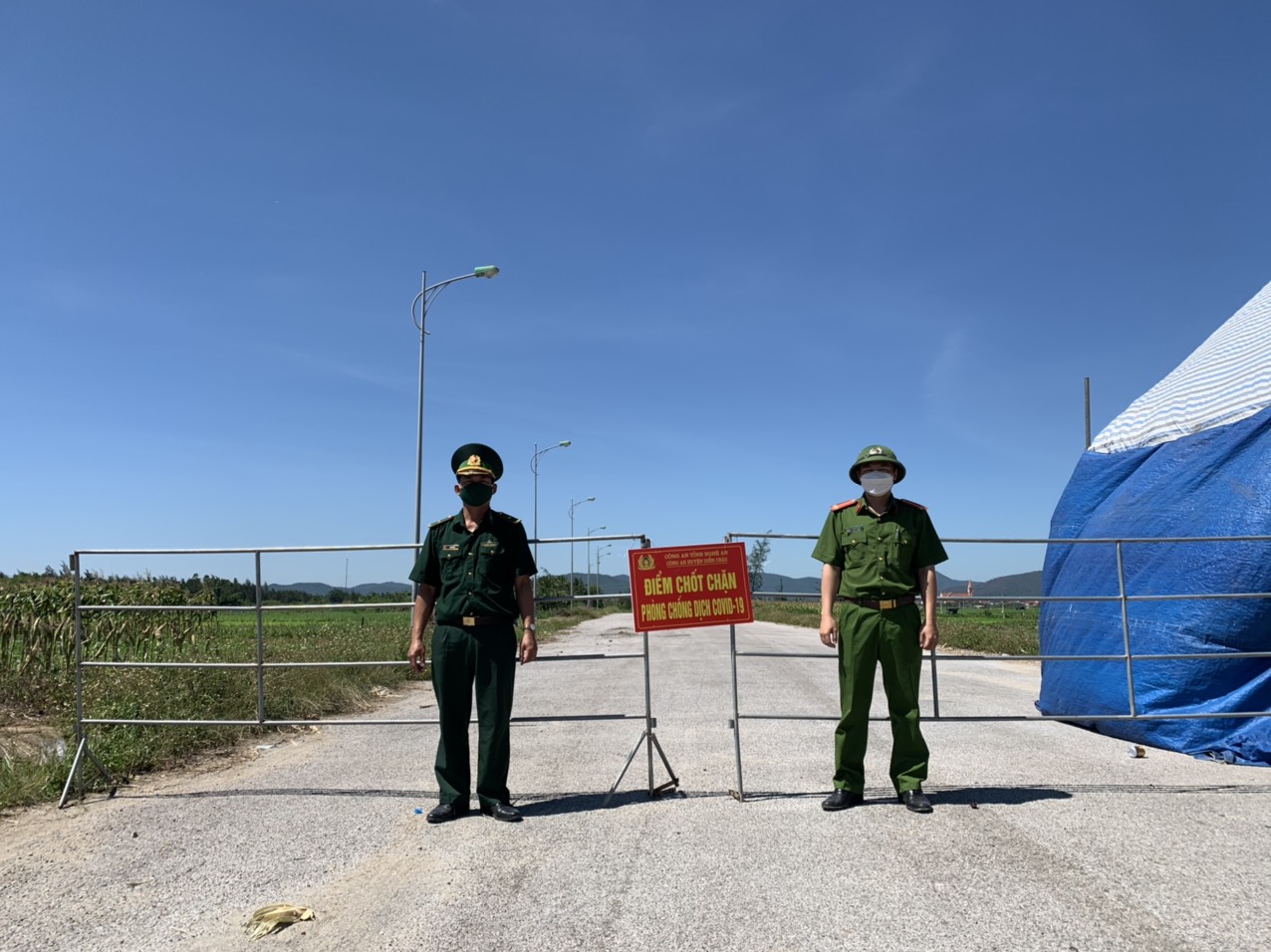 Tăng cường lực lượng thực hiện nhiệm vụ tại khu cách ly và chốt kiểm soát 